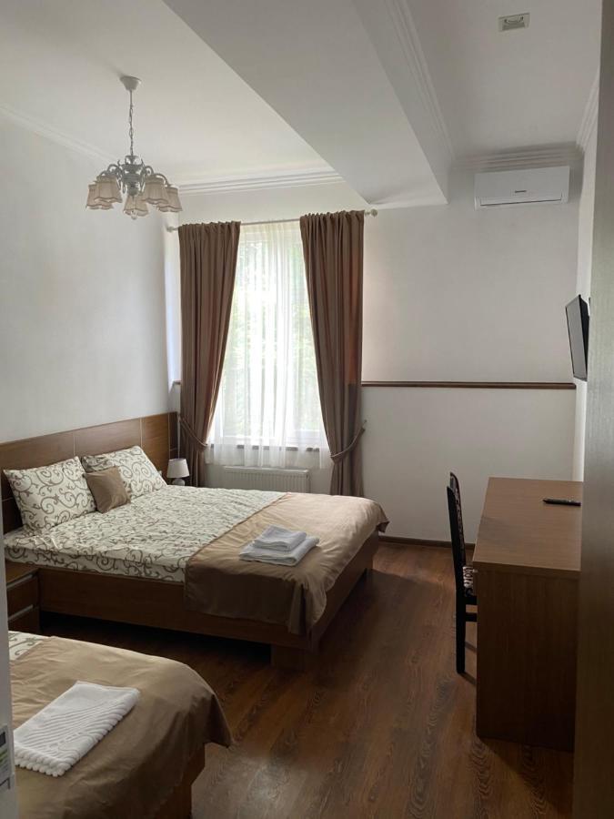 Grand Hotel Mohyliv-Podilskyi Екстер'єр фото