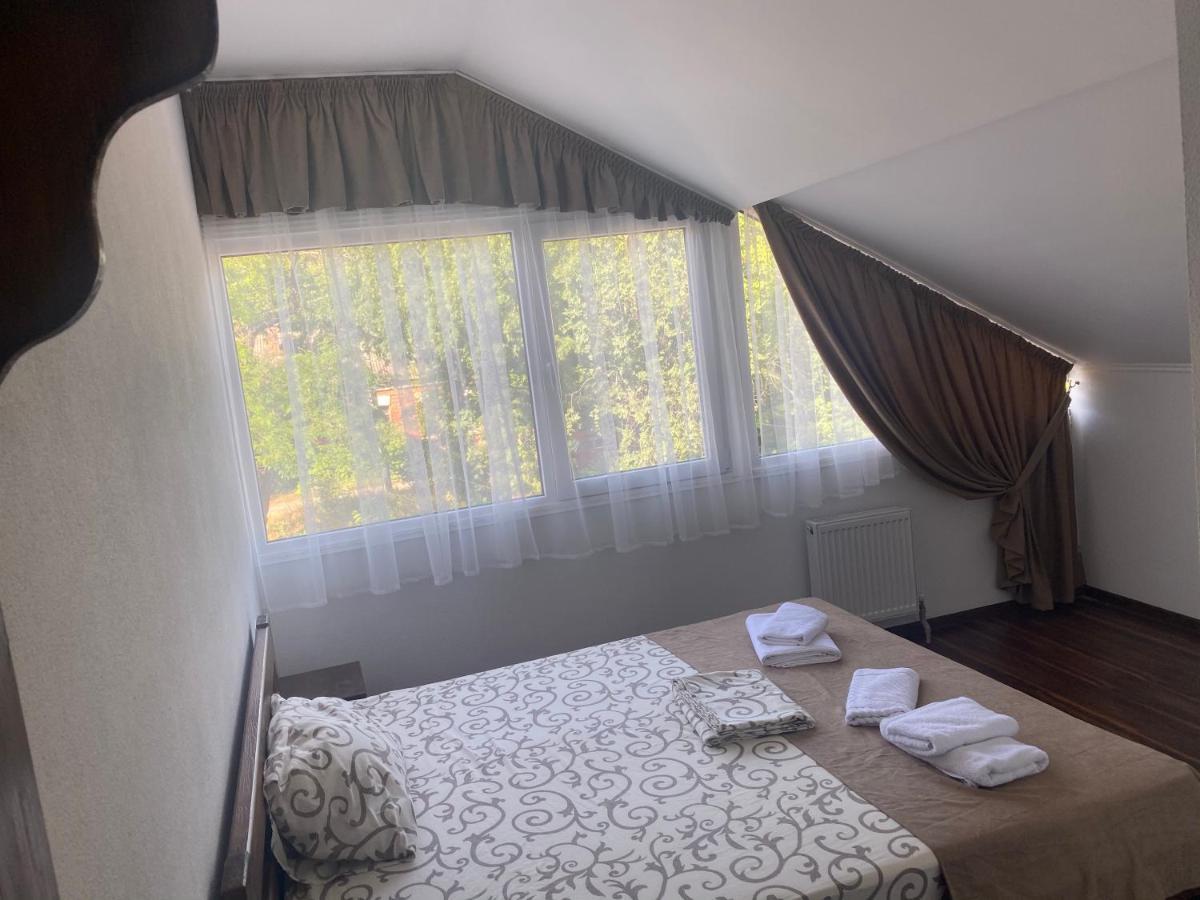 Grand Hotel Mohyliv-Podilskyi Екстер'єр фото