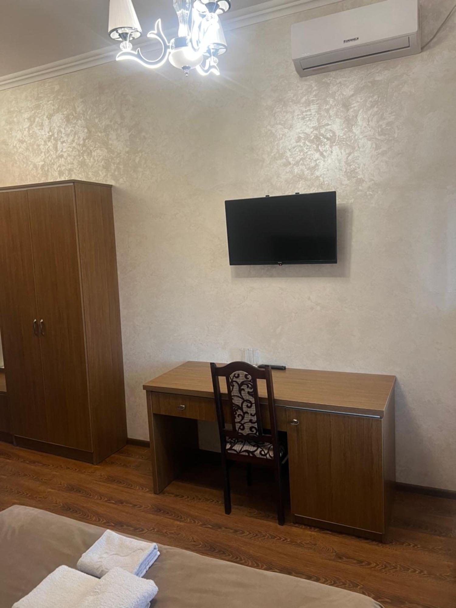 Grand Hotel Mohyliv-Podilskyi Екстер'єр фото